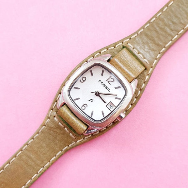 Vintage Silver-tone Fossil Watch for Women | Fossil Office Wear Watch - Watches for Women Brands