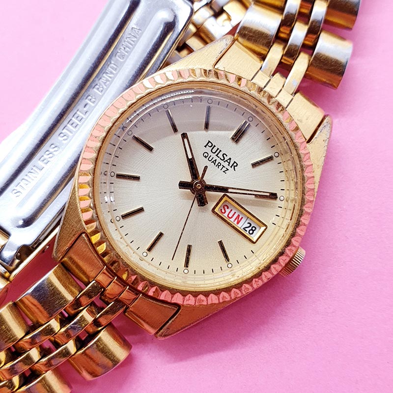 Lot of 3 Vintage Gold Tone Ladies Watches - Seiko & Pulsar (need batteries) Vintage Pulsar By Seiko Women main image 4